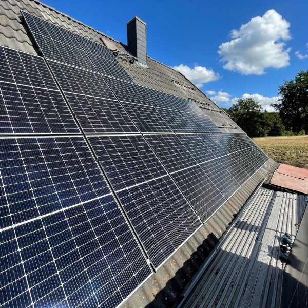 Dach mit Solaranlage